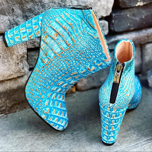 Zeyznai original BRAND NEW, leather booties. - Picture 2 of 4